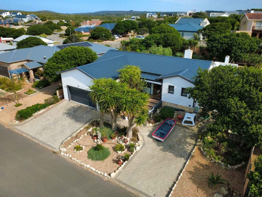 3 Bedroom Property for Sale in Stilbaai Wes Western Cape